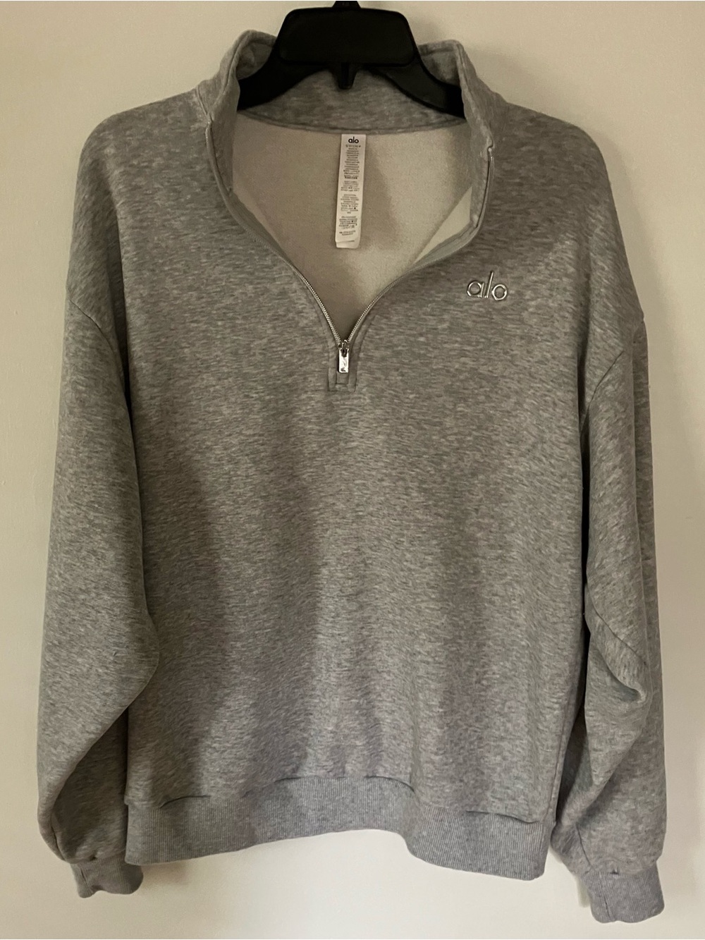 ALO Yoga Light Gray Quarter Zip Sweatshirt